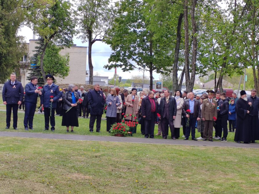 Митинг, посвящённый 80-летию Победы г.п.Россь