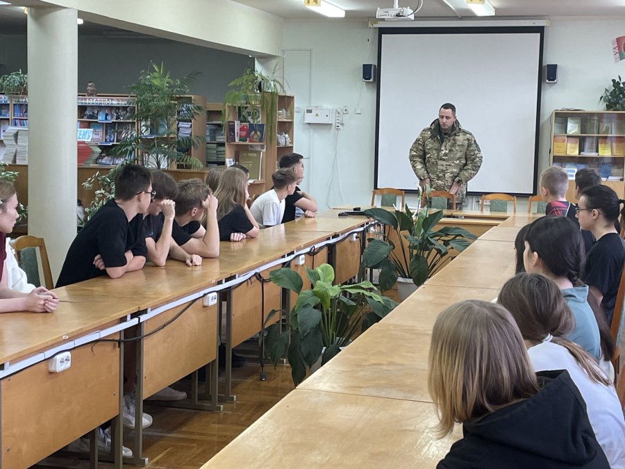 Беседа с 11 кл о порядке поступления на факультет внутренних войск ИК-11